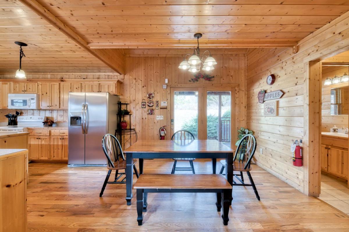 Country Living Villa Sevierville Eksteriør billede
